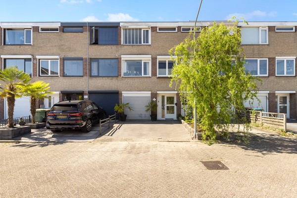 Foto - Te koop: Drive-in woning in Fijnaart!